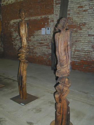 Pfahlskulpturen, 2005