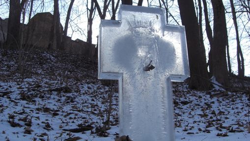 Eiskreuz im Salesgraben Bild 84