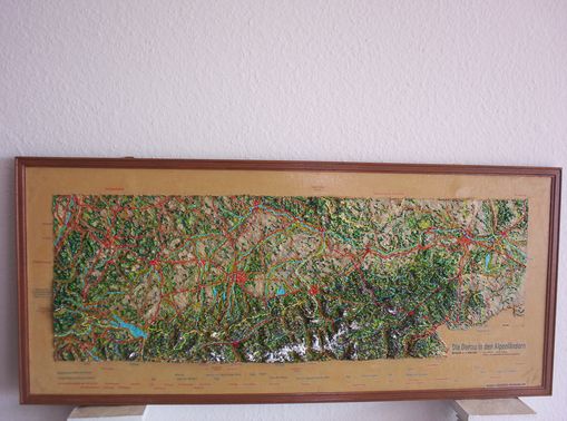 Ma�stabgerecht handmodelliertes Geografisches Reliefbild